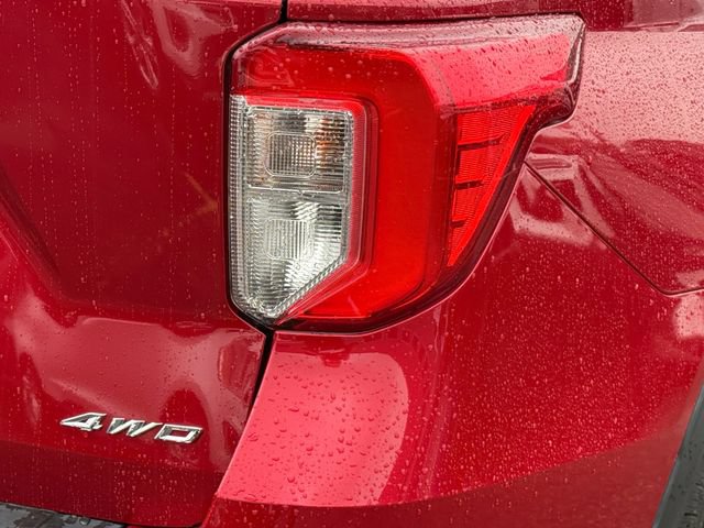 Certified 2024 Ford Explorer XLT w/ Equipment Group 202A AWD/4WD image 30