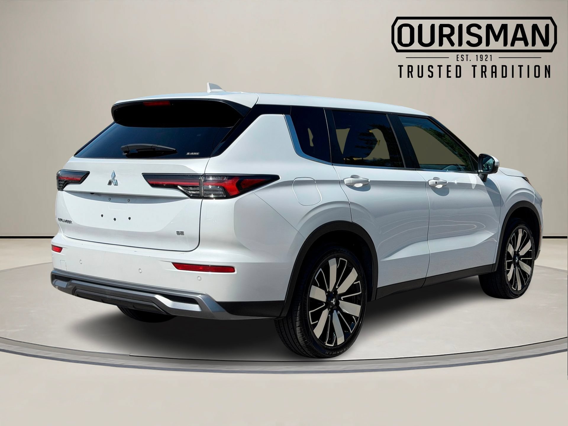 Used 2025 Mitsubishi Outlander SE AWD/4WD image 6