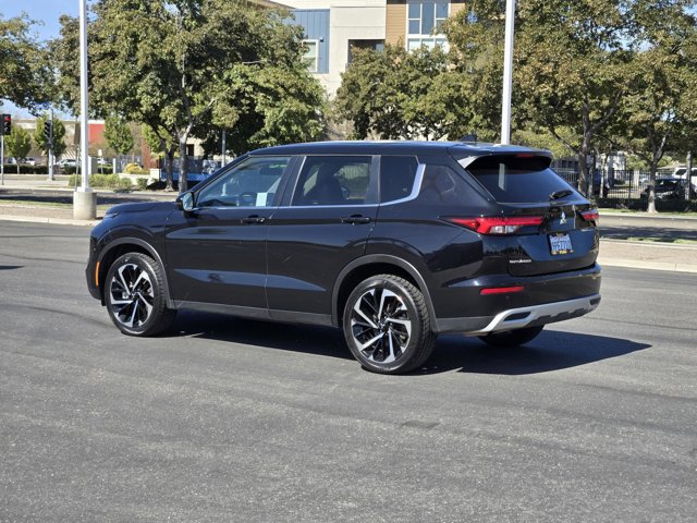 Used 2024 Mitsubishi Outlander SE AWD/4WD image 8