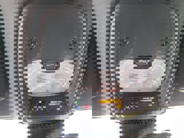 Used 2025 GMC Canyon AT4 w/ AT4 Premium Package image 27