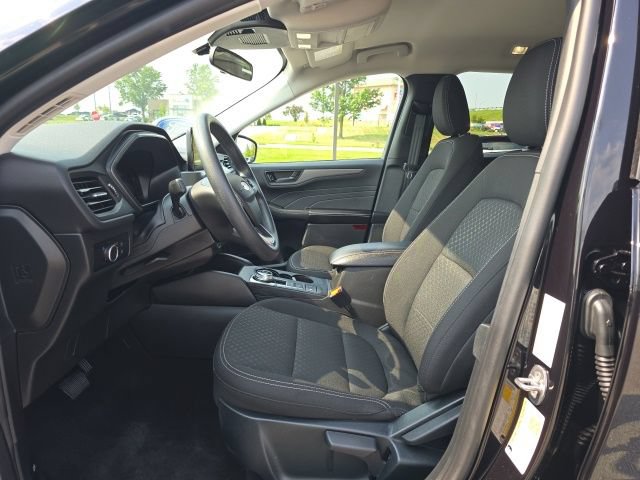 Certified 2025 Ford Escape Active FWD image 11