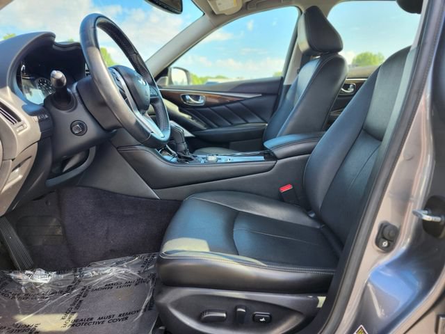 Used 2018 INFINITI Q50 Luxe w/ Sensory Package (Luxe) AWD/4WD image 18