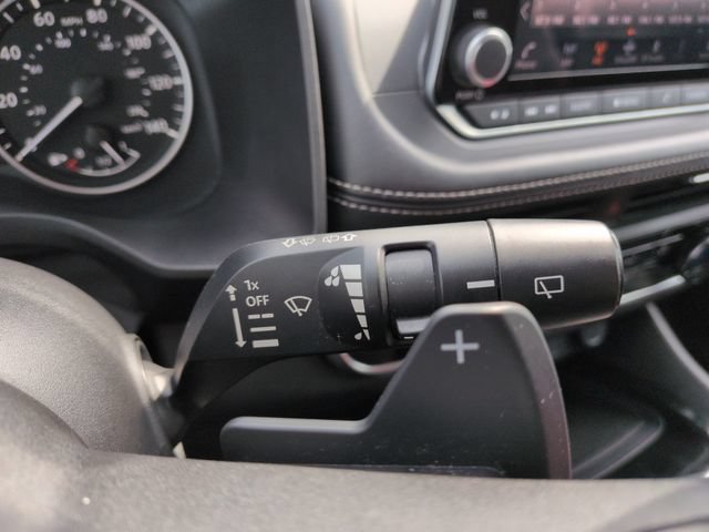Used 2023 Nissan Rogue S AWD/4WD image 37