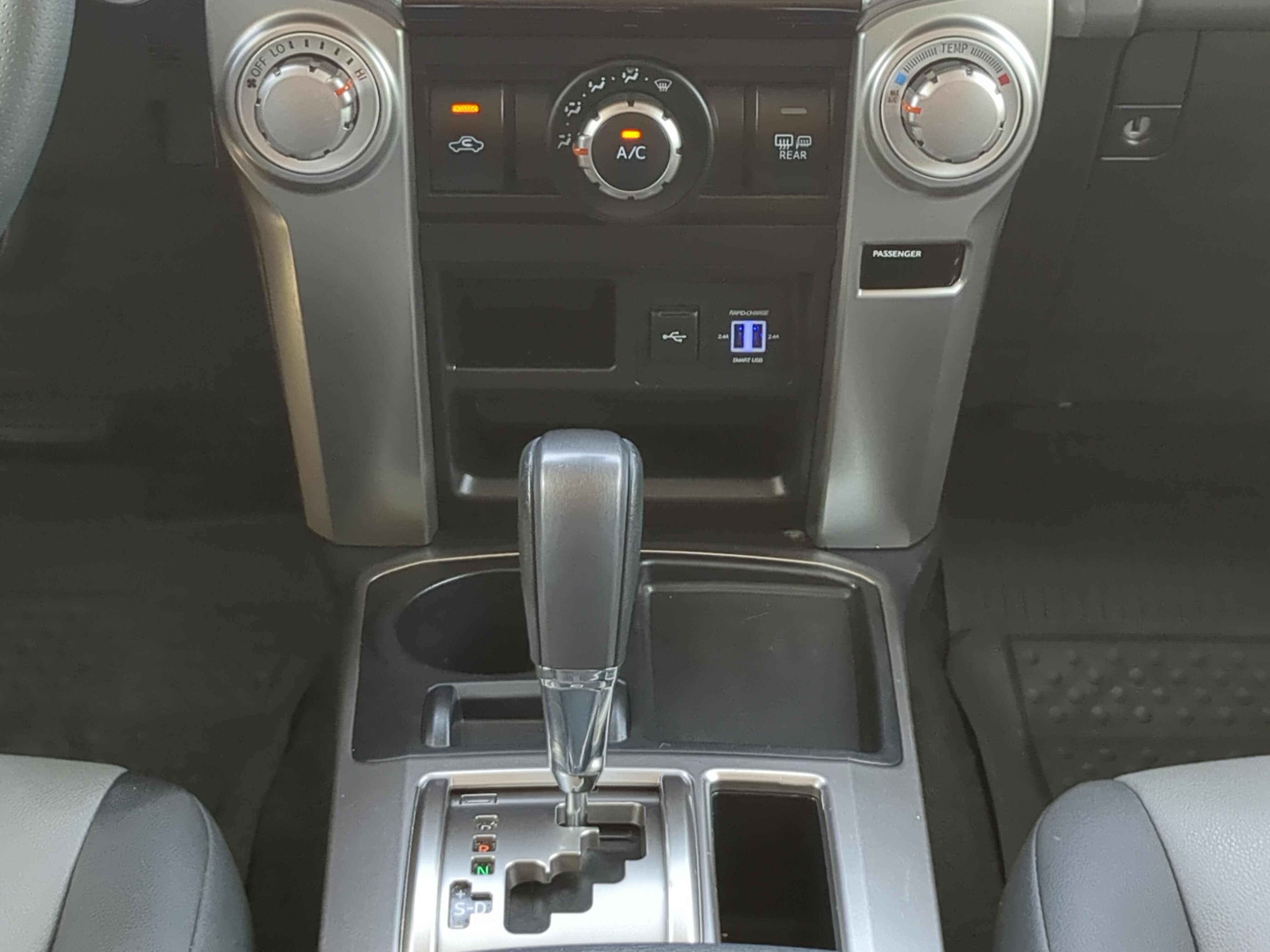 Used 2020 Toyota 4Runner SR5 Premium w/ Moonroof Package RWD image 17