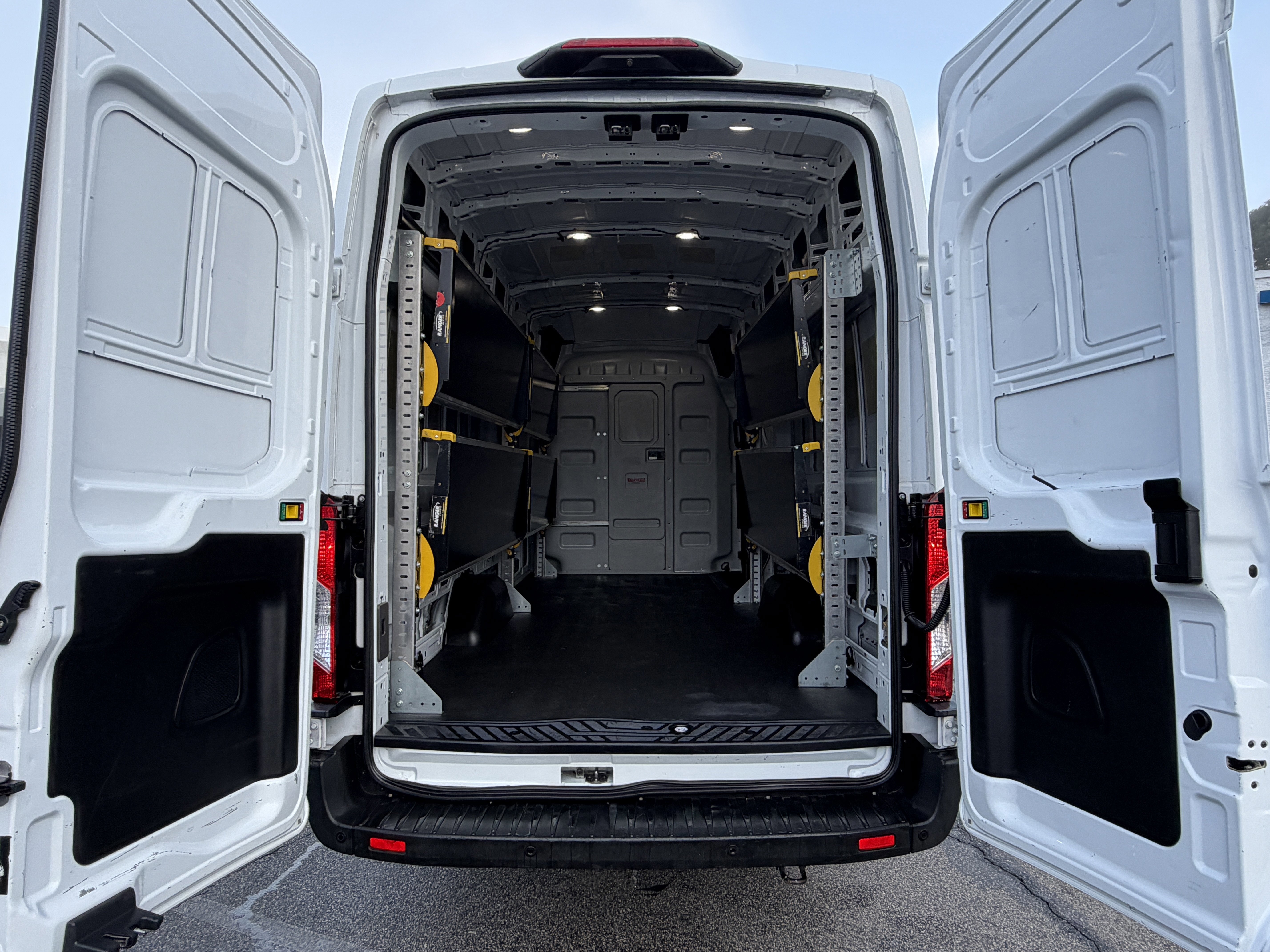 Certified 2020 Ford Transit 350 148 High Roof Extended image 9