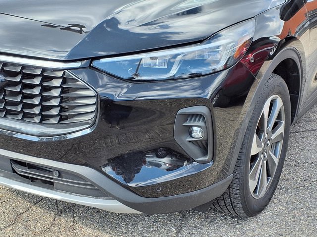 Certified 2024 Ford Escape Platinum image 27