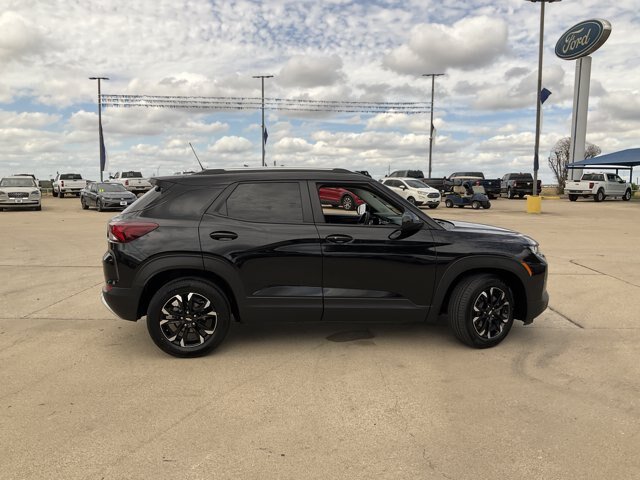 Used 2023 Chevrolet TrailBlazer LT w/ Convenience Package FWD image 5