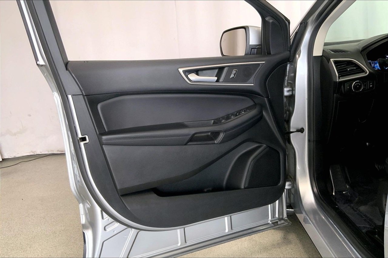 Certified 2023 Ford Edge SEL w/ Convenience Package AWD/4WD image 25