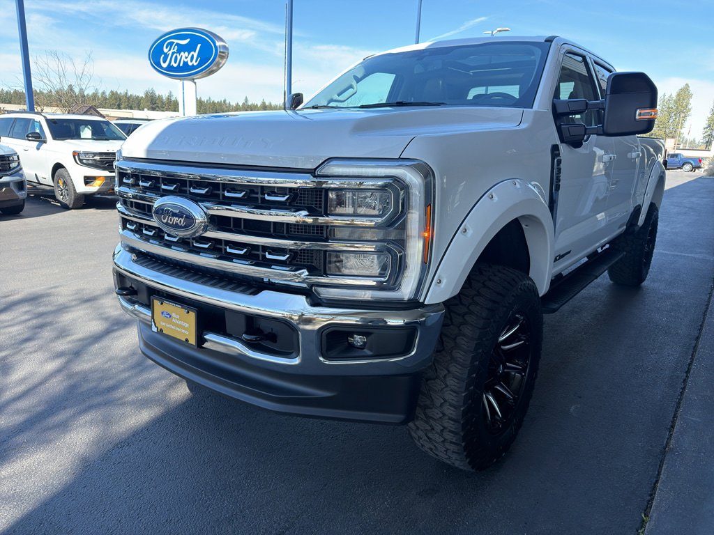 Certified 2025 Ford F350 Lariat w/ Camper Package AWD/4WD image 3