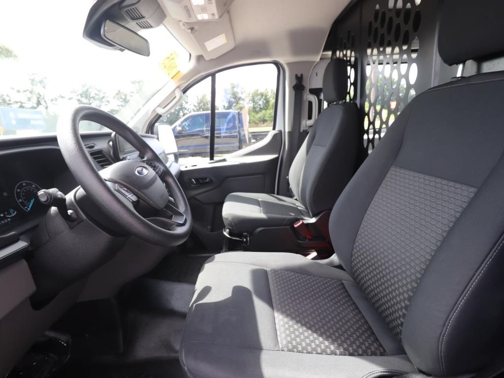 Certified 2025 Ford Transit 250 Low Roof w/ Exterior Upgrade Package RWD image 2
