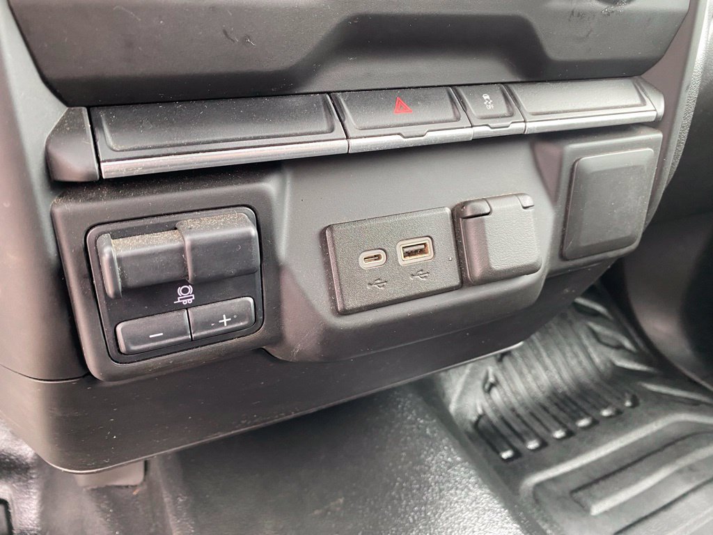 Used 2023 GMC Sierra 3500 Pro w/ Convenience Package AWD/4WD image 23