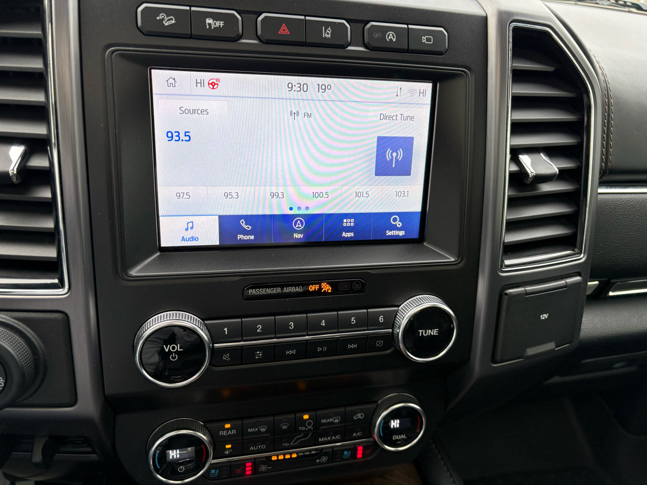 Certified 2020 Ford Expedition Platinum image 28