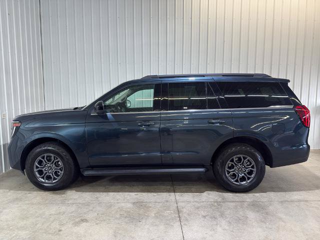 Certified 2025 Ford Expedition Active AWD/4WD image 8
