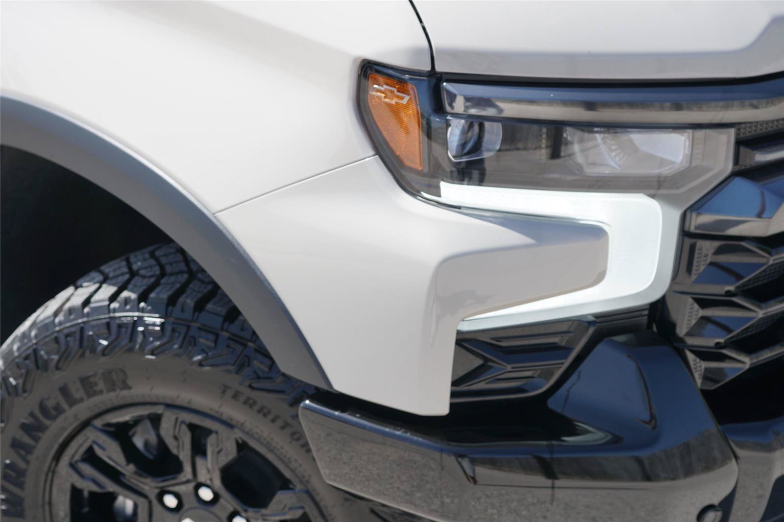 Used 2026 Chevrolet Silverado 1500 ZR2 AWD/4WD image 3