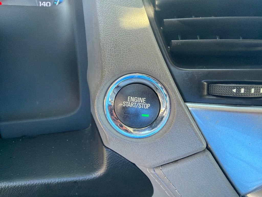 Used 2019 Chevrolet Suburban LT RWD image 31