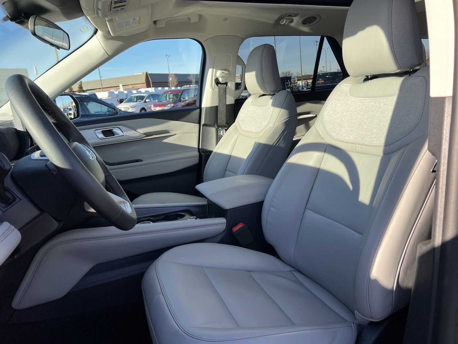 Certified 2026 Ford Explorer Active w/ Active Comfort Package image 13