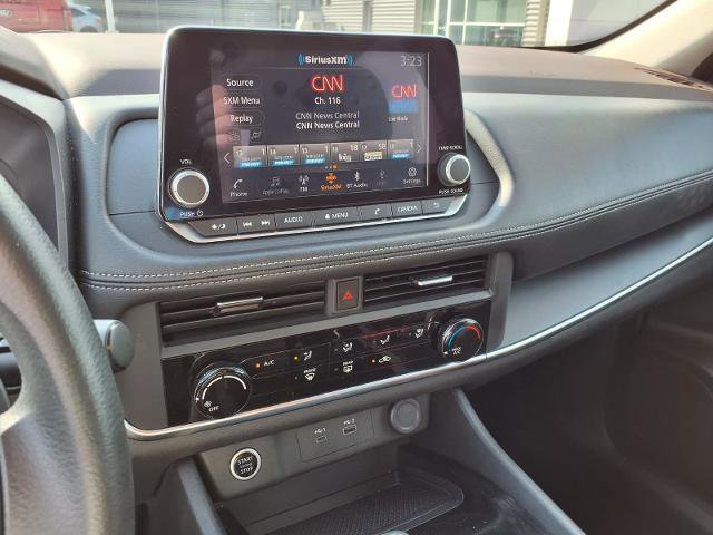 Used 2023 Nissan Rogue S image 13