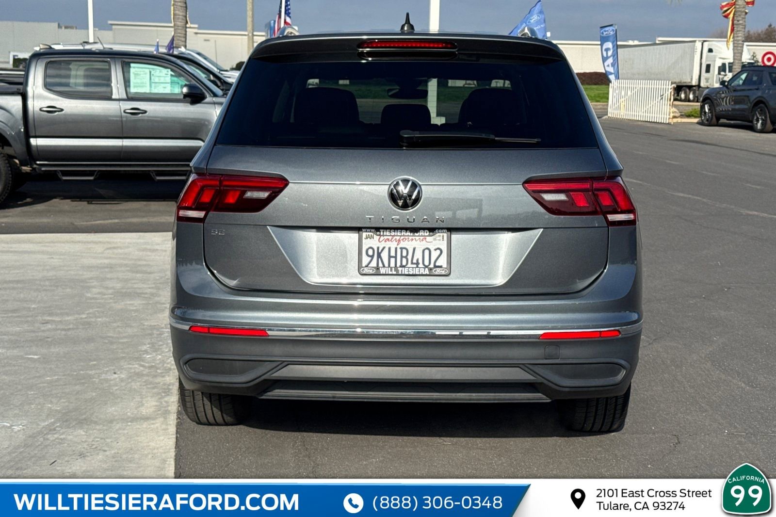 Used 2024 Volkswagen Tiguan SE image 6