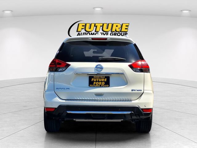 Used 2019 Nissan Rogue SV w/ Premium Package AWD/4WD image 5