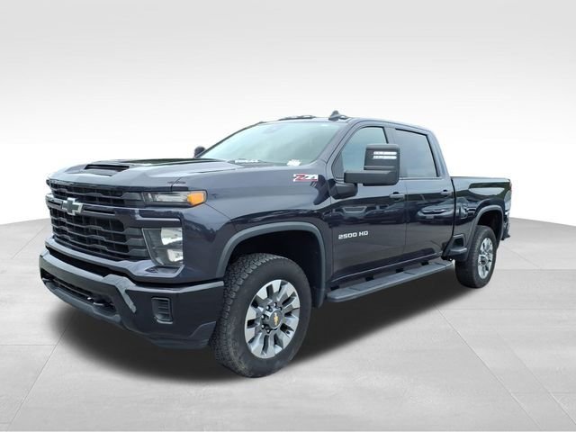 Used 2024 Chevrolet Silverado 2500 Custom w/ Custom Value Package AWD/4WD image 2