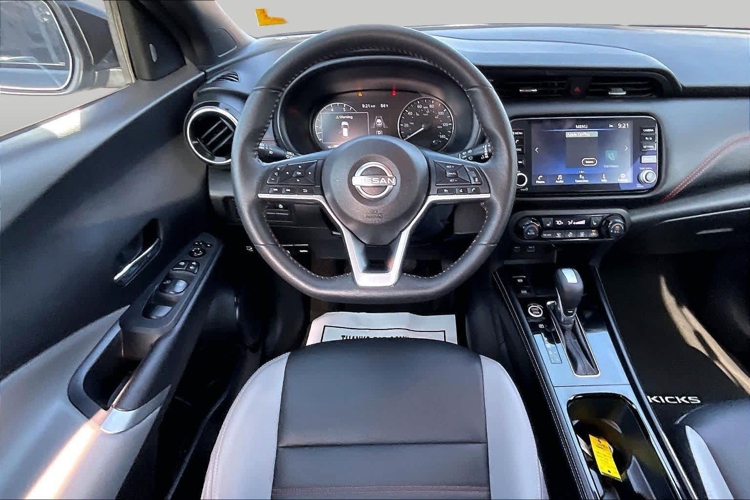 Used 2024 Nissan Kicks SR w/ SR Premium Package FWD image 6