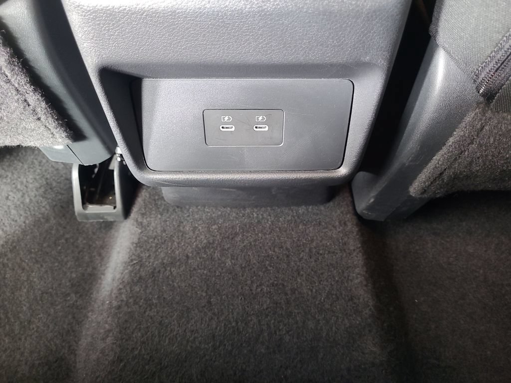 Used 2025 Nissan Rogue SV FWD image 16