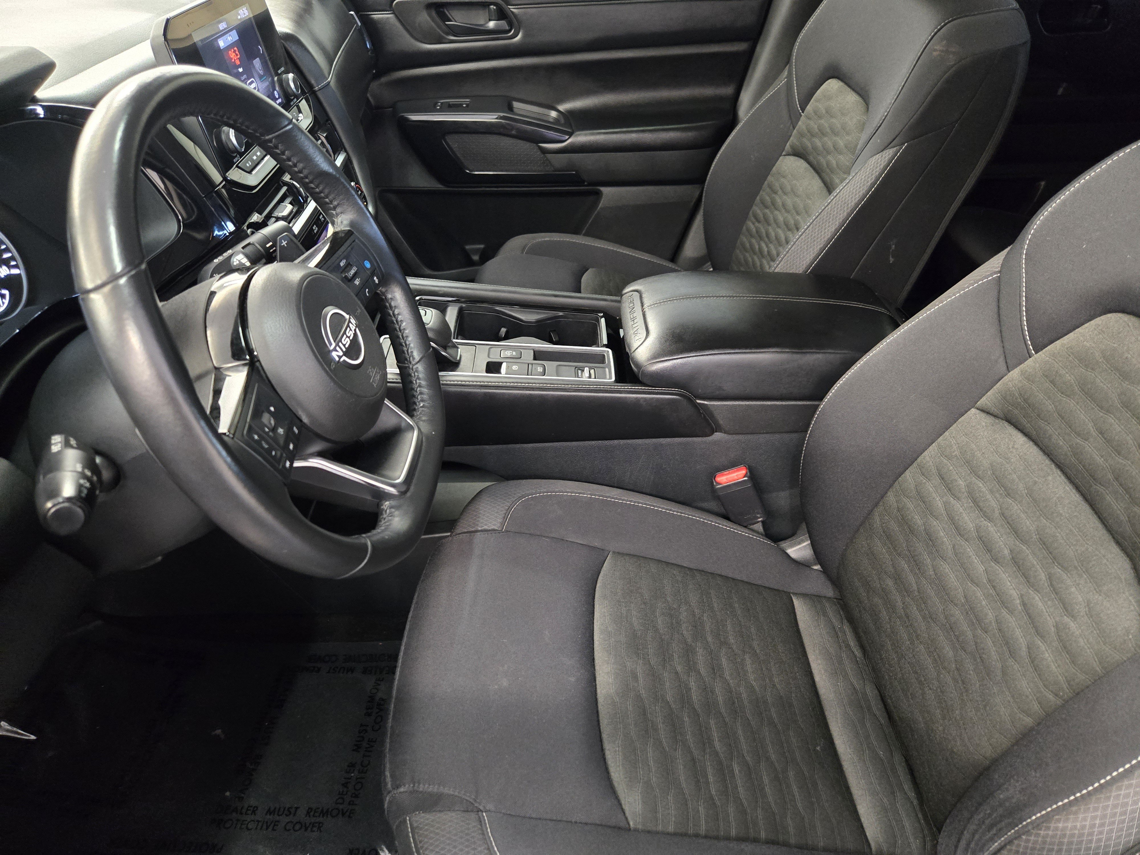 Used 2023 Nissan Pathfinder SV FWD image 15
