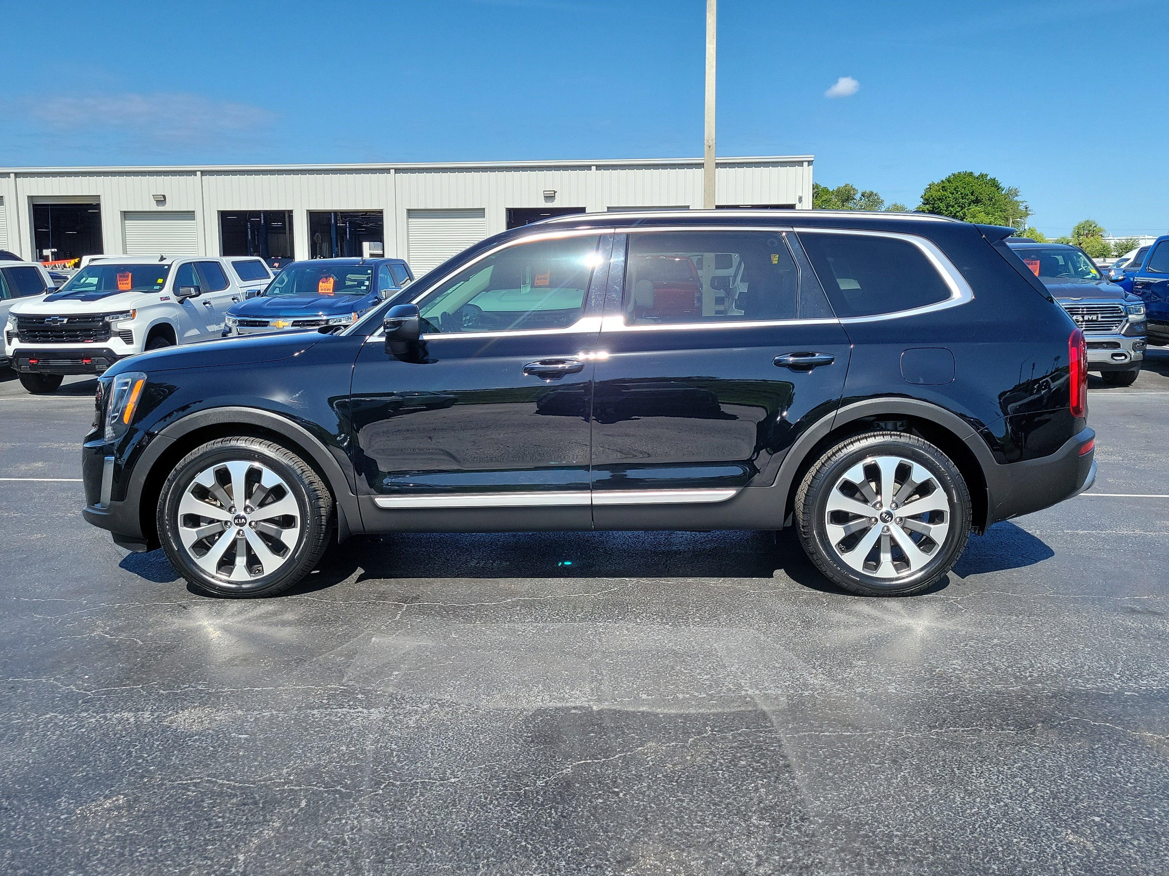 Used 2021 Kia Telluride S AWD/4WD image 6