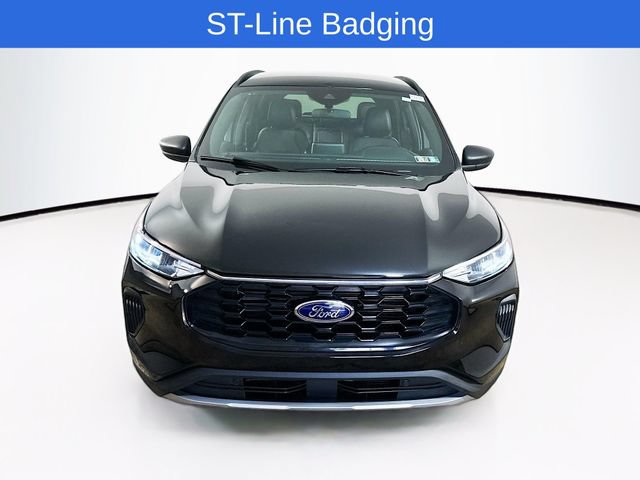Certified 2025 Ford Escape ST-Line FWD image 2