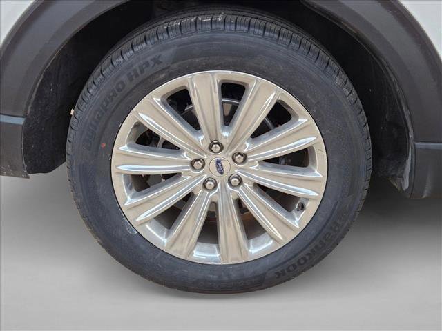 Certified 2022 Ford Explorer Limited w/ Limited Technology Package image 25
