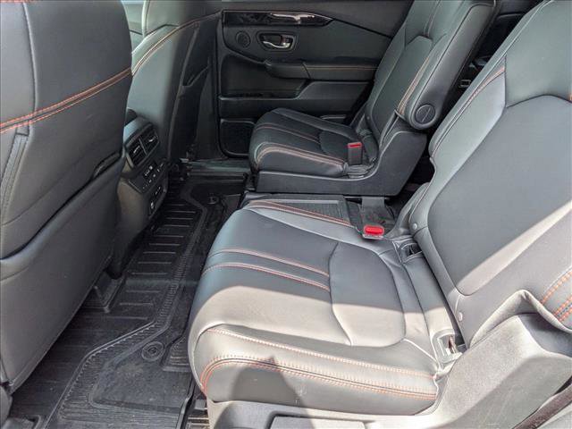 Used 2025 Honda Pilot TrailSport image 17