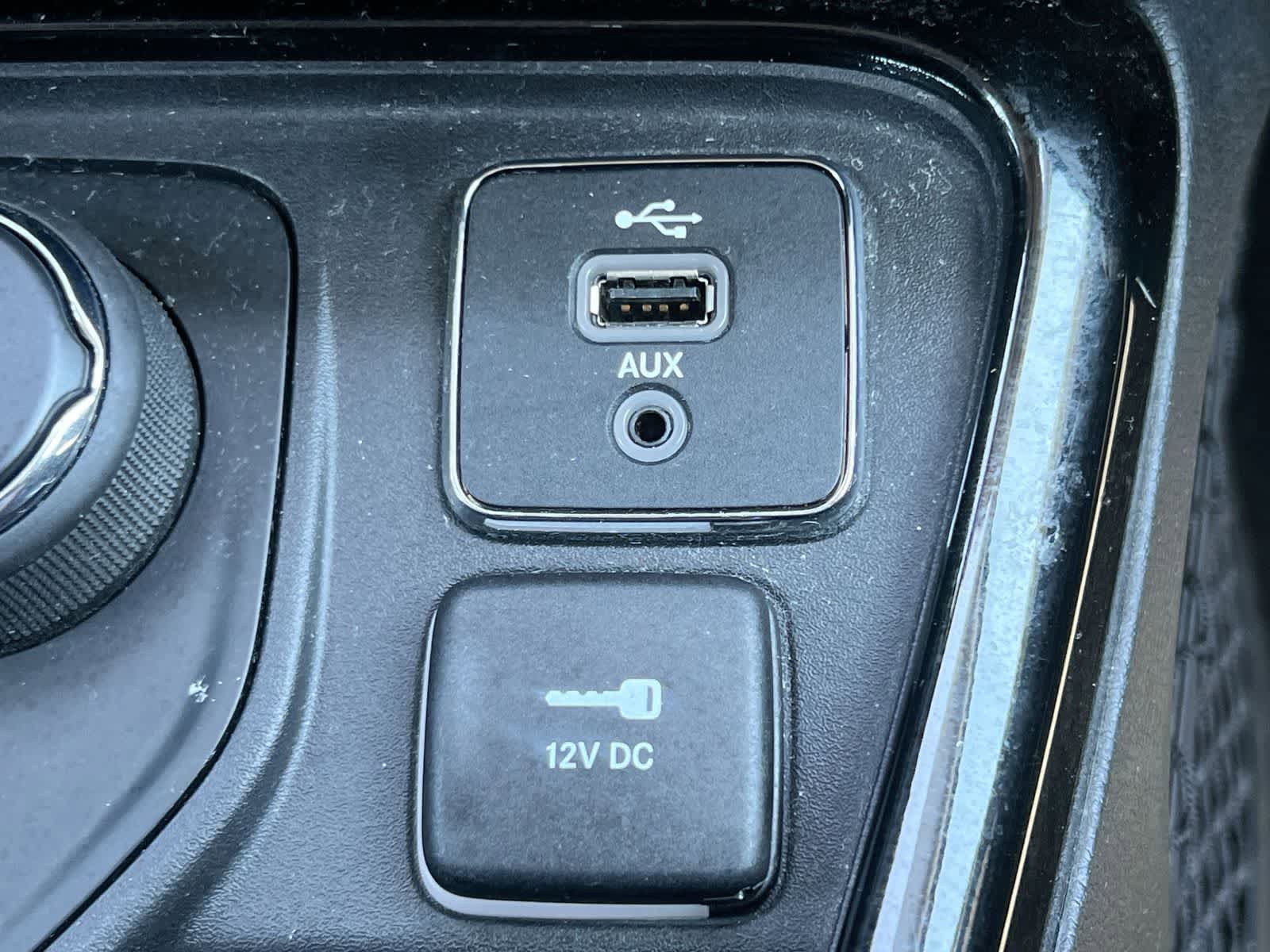 Used 2018 Jeep Compass Limited AWD/4WD image 31