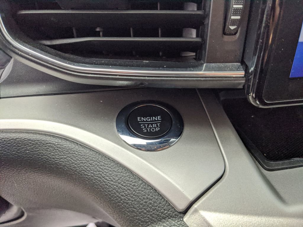 Certified 2022 Ford Explorer XLT w/ Equipment Group 202A image 24