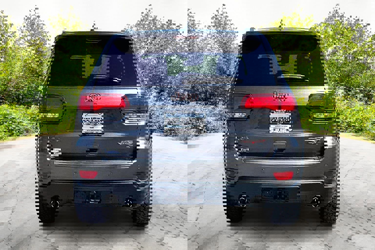 Used 2018 Jeep Grand Cherokee Trailhawk w/ Trailhawk Luxury Group image 4