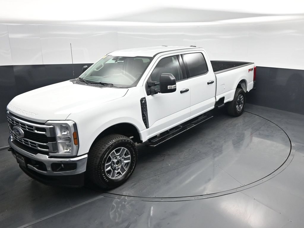 Certified 2025 Ford F350 XLT AWD/4WD image 32