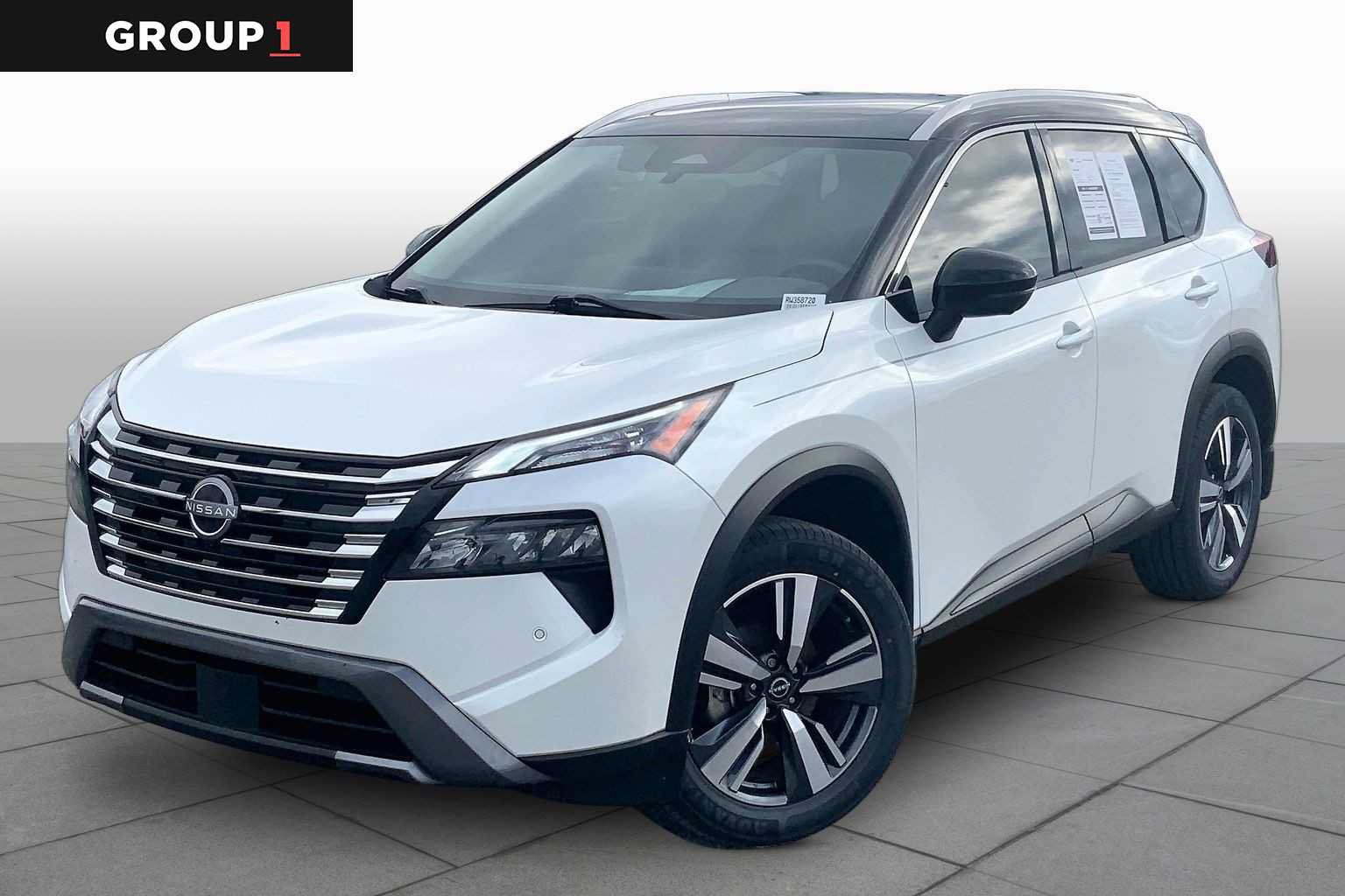 Used 2024 Nissan Rogue SL w/ SL Premium Package FWD image 1