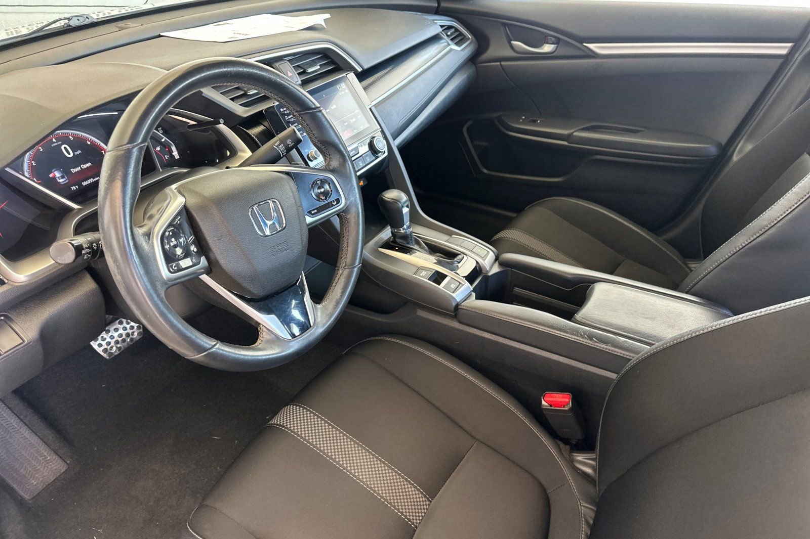 Used 2020 Honda Civic Sport image 9