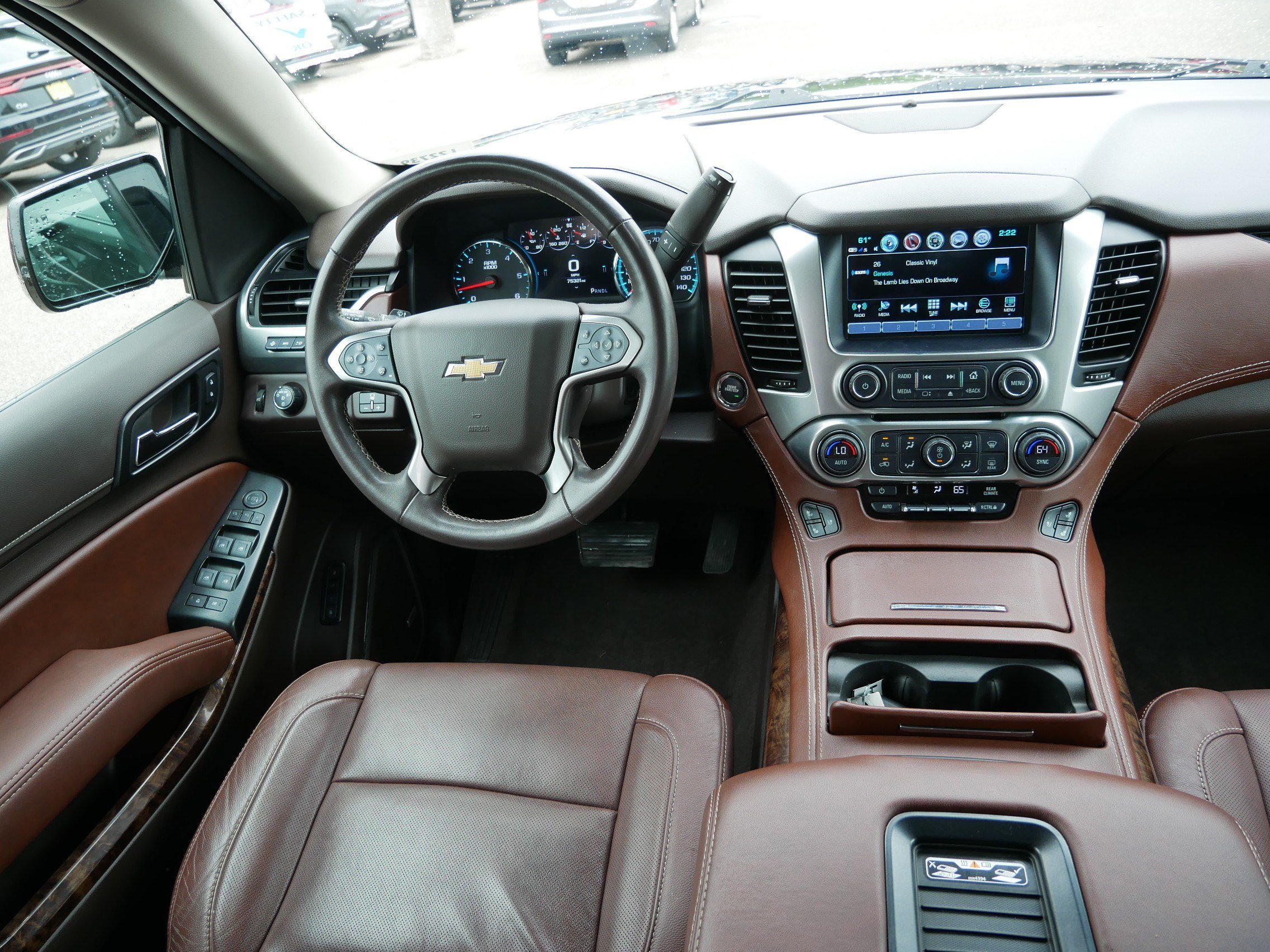 Used 2020 Chevrolet Suburban Premier AWD/4WD image 9