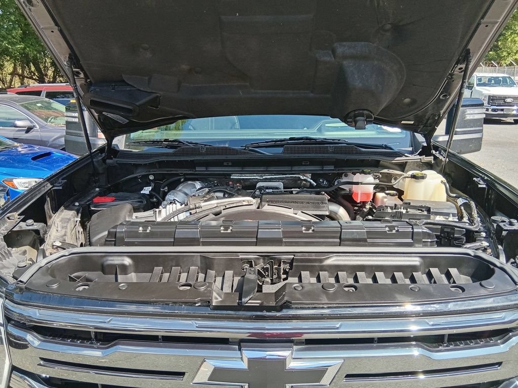 Used 2024 Chevrolet Silverado 2500 High Country w/ Midnight Edition AWD/4WD image 12