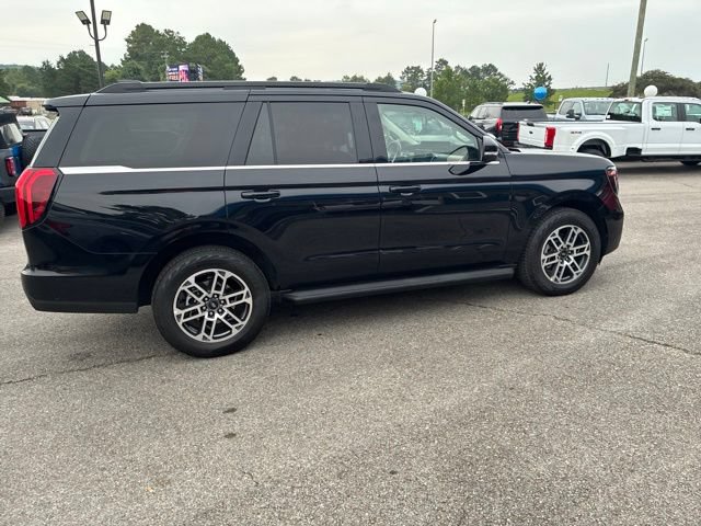 Certified 2025 Ford Expedition Active AWD/4WD image 35