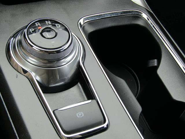 Certified 2018 Ford Fusion SE image 25