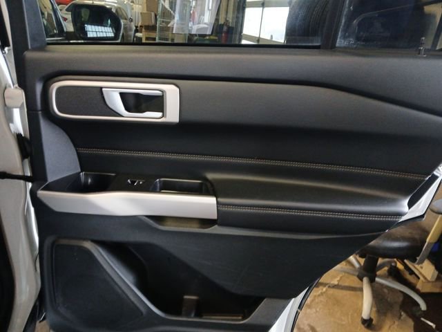 Certified 2023 Ford Explorer XLT image 42