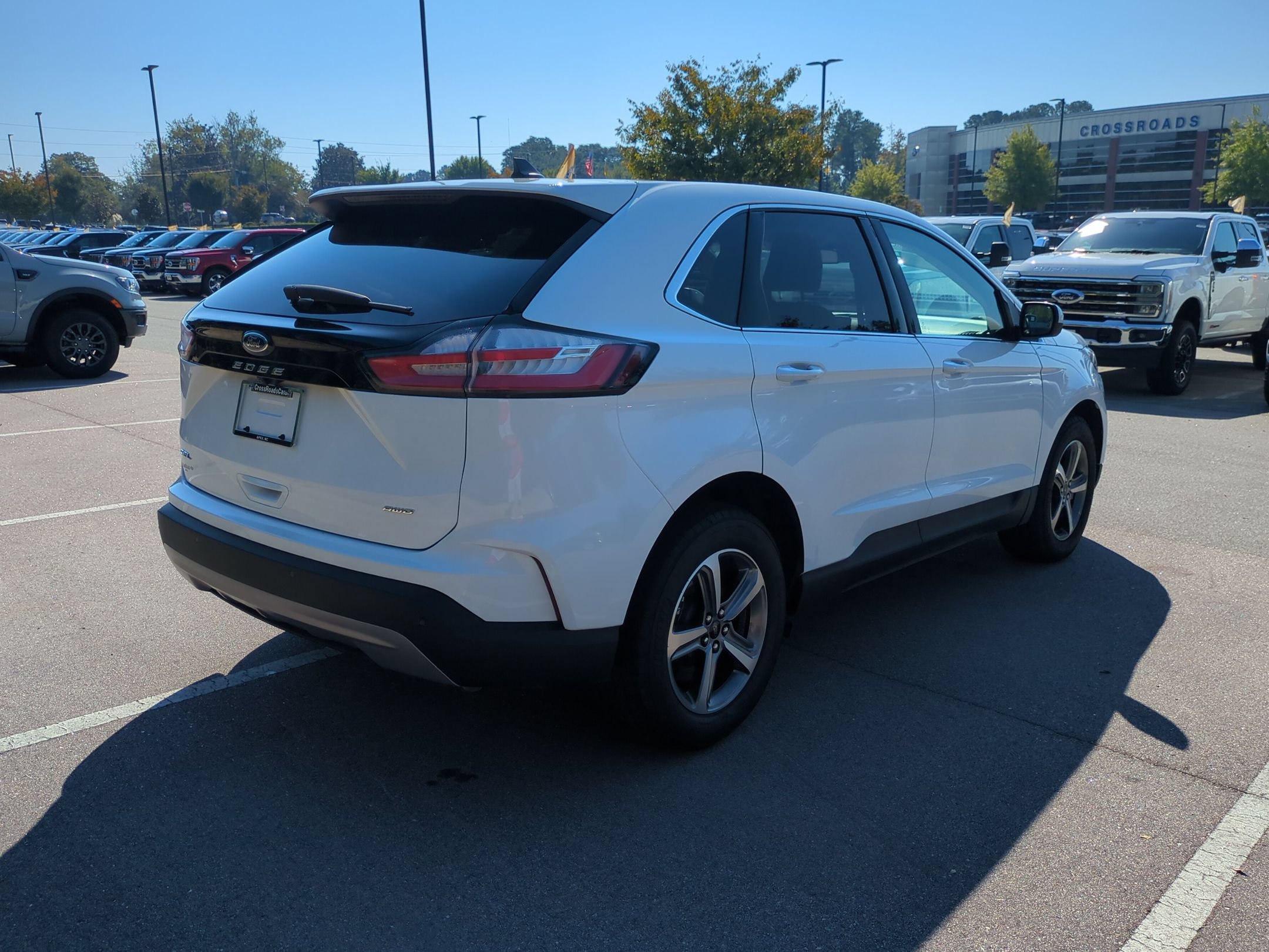 Certified 2023 Ford Edge SEL w/ Convenience Package AWD/4WD image 4