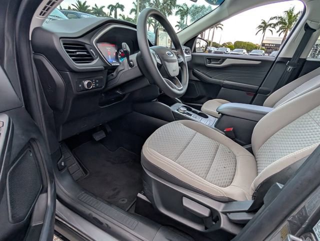 Certified 2022 Ford Escape SE FWD image 9