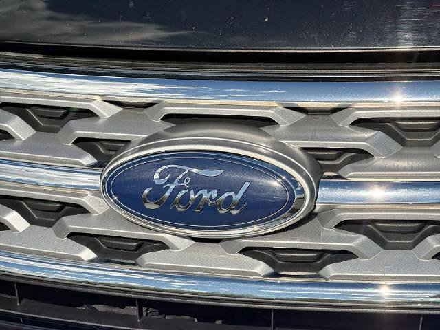 Certified 2018 Ford Explorer Limited AWD/4WD image 12