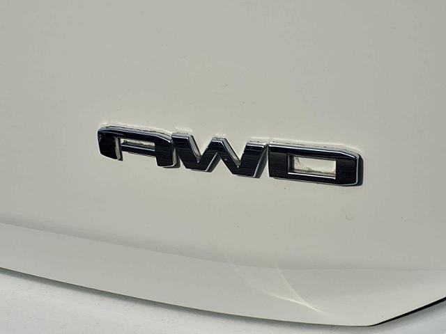 Used 2024 GMC Terrain SLE image 18