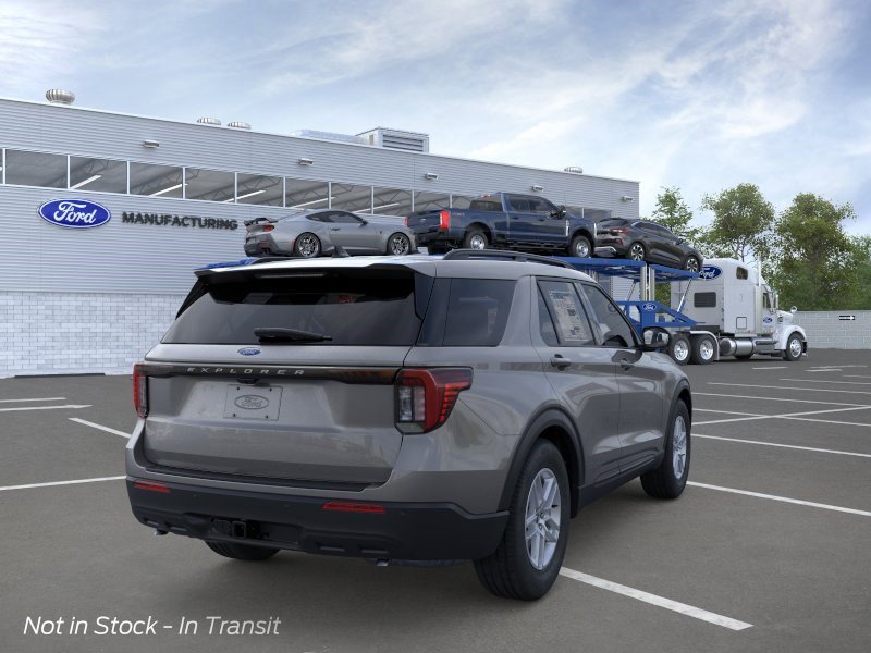Certified 2026 Ford Explorer Active RWD image 9