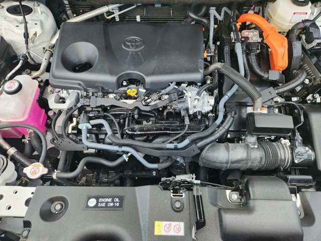 Used 2025 Toyota RAV4 LE AWD/4WD image 32
