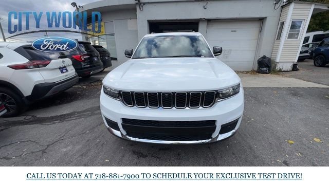 Used 2024 Jeep Grand Cherokee L Limited w/ Luxury Tech Group II image 8