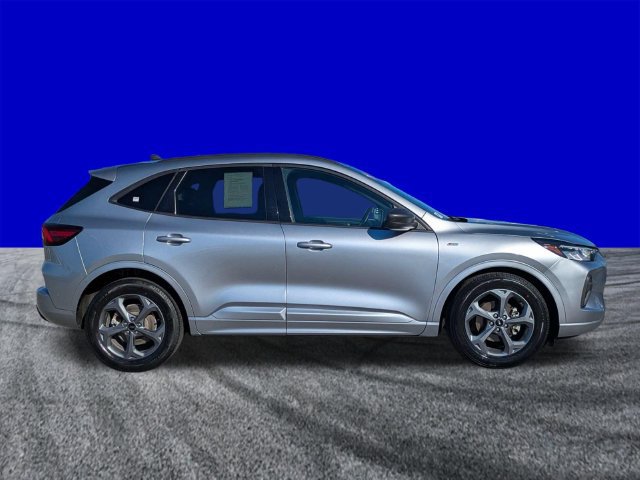 Certified 2023 Ford Escape ST-Line w/ Tech Pack #1 FWD image 3